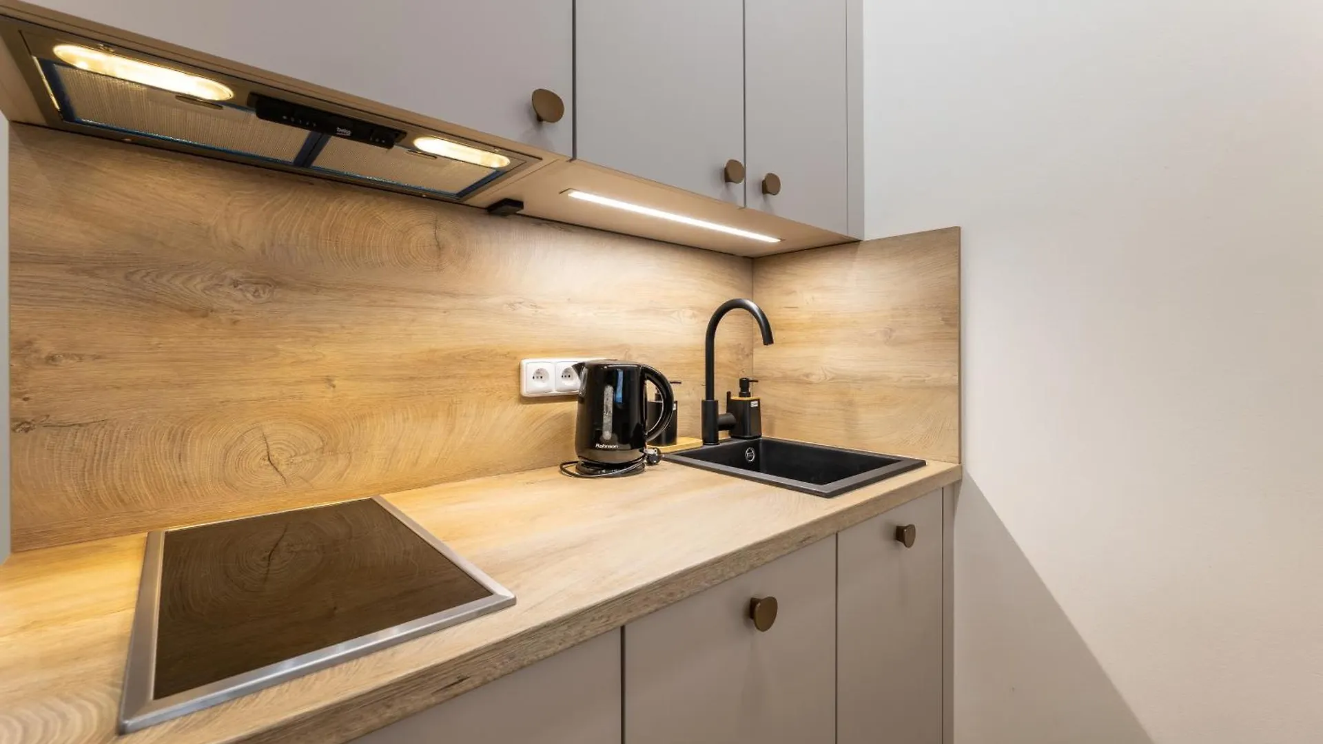 פראג Zizkov Nest Serene Studio Retreat דירה