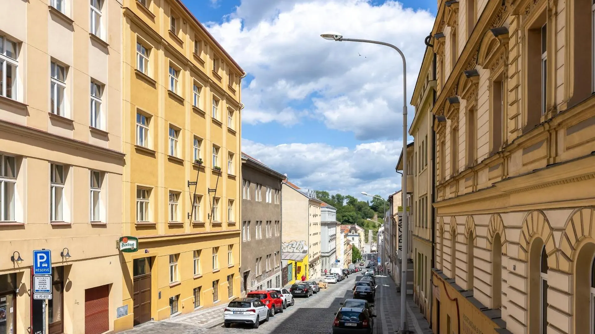 Lejlighed Zizkov Nest Serene Studio Retreat Prag